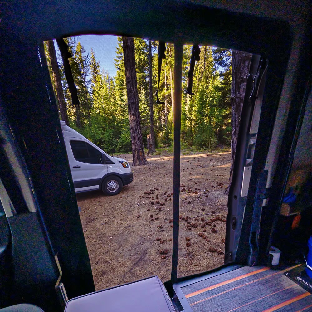 sliding door bug screen close status 1.jpg