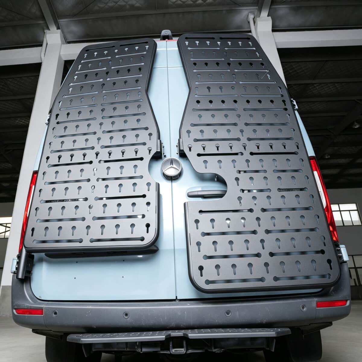 Vanncamp Sprinter Rear Door Platform Shaped Version Bottom View